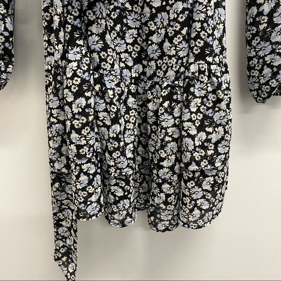NEW - DYNAMITE FLORAL FALL DRESS / SIZE SMALL WITH TIE - Picture 6 of 9